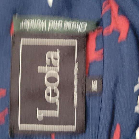 Leota xs fit and flare - Picture 2 of 3